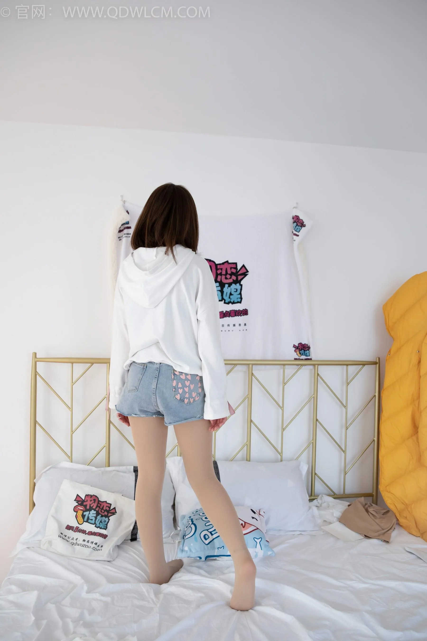 物恋传媒 NO.1509 婷婷-黑色的花 [162P]插图8